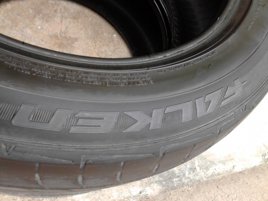 225/55R18 FALKEN ZIEX ZE912 ( ไม่มีปะ ) ปี 2011 มี 2 เส้น TEL.081-427-3941 225/55R18 FALKEN ZIEX ZE912 ( ไม่มีปะ ) ปี 2011 มี 2 เส้น TEL.081-427-3941