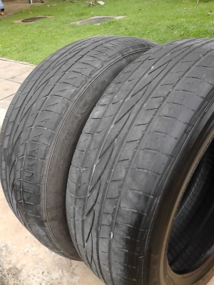 225/55R18 FALKEN ZIEX ZE912 ( ไม่มีปะ ) ปี 2011 มี 2 เส้น TEL.081-427-3941 225/55R18 FALKEN ZIEX ZE912 ( ไม่มีปะ ) ปี 2011 มี 2 เส้น TEL.081-427-3941