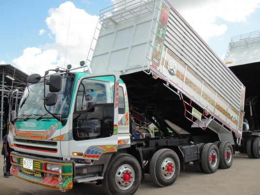 จำหน่ายรถบรรทุก 6 ล้อ 10 ล้อ 12 ล้อ และรับต่อกระบะเหล็ก กระบะอลูมิเนียม ทุกชนิก ราคาถูกได้มาตรฐานขนส่ง มีทีมช่างที่พร้อมประสบการณ์ งานเสร็จไวครับ พร้อมทะเบียน จำหน่ายรถบรรทุก 6 ล้อ 10 ล้อ 12 ล้อ และรับต่อกระบะเหล็ก กระบะอลูมิเนียม ทุกชนิก ราคาถูกได้มาตรฐานขนส่ง มีทีมช่างที่พร้อมประสบการณ์ งานเสร็จไวครับ พร้อมทะเบียน