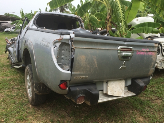 ขายด่วน ไทรตัน แคป ปี2012 สีเทา พร้อมเล่มทะเบียน