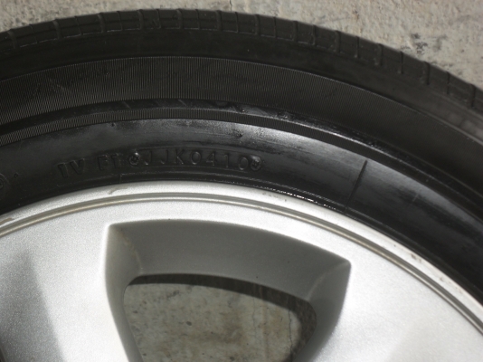 ล้อแม็ก 16นิ้ว 6รู อีซูสุ พร้อมยาง สวยๆ 4 ล้อ ราคา 6900 บาท