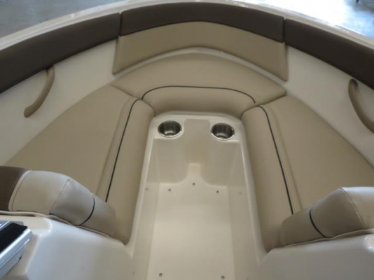 ขายเรือใหม่ ปีใหม่ 2014 Bayliner185BR 18ฟุต พร้อมประกันบริษัทที่น่าเชื่อถือ