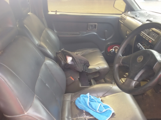 นิสสันฝาแดงแคป ปี96 ถูกๆ 98000