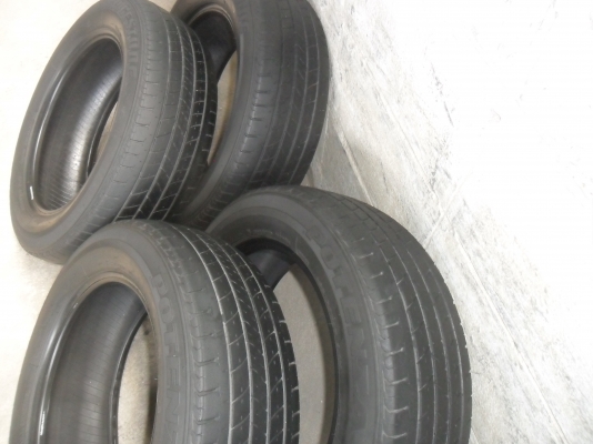 ยาง BRIDGESTONE 185/60R15ปี10 สวยๆ 4 เส้น ราคา 1700 บาท