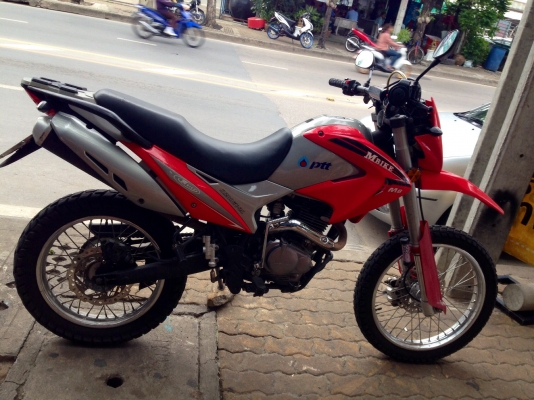 ธารนนทบุรี//ขาย m bike 200 cc สวยๆเดิมๆ ระบบไฟสมบูรณ์ทุกจุด เครื่องดีขับมันๆครับ ราคา 37,000 บาท ทะเบียนแท้