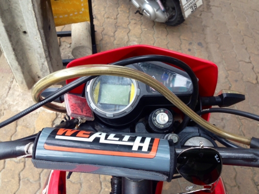 ธารนนทบุรี//ขาย m bike 200 cc สวยๆเดิมๆ ระบบไฟสมบูรณ์ทุกจุด เครื่องดีขับมันๆครับ ราคา 37,000 บาท ทะเบียนแท้