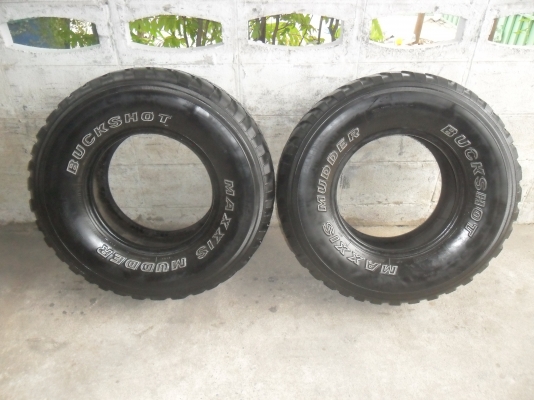 ยาง MUD MAXXIS 285/75R16 ปี09 สวยๆ 1 คู่ ราคา 2700 บาท