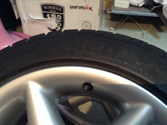 แม็กนอกขอบ 15 นิ้วพร้อมยางฟอเก้น 4 วง 4รู100/114พร้อมใช้