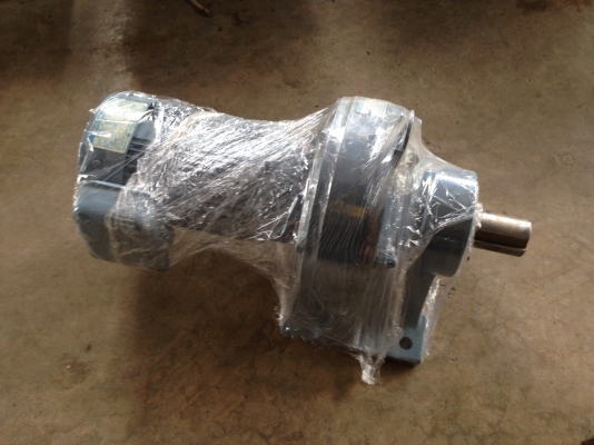 ขายมอเตอร์เกียร์ Cycro drive Sumitomo ขนาด 0.5 HP. 380V อัตราทด 1:143 รอบช้า เพลาออกประมาณ 10 รอบต่อนาที ของใหม่ ไม่เคยใช้งานครับ