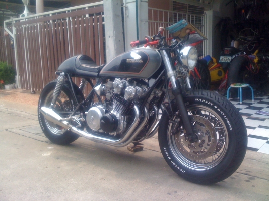 ขายcb750คาเฟ่ครับ