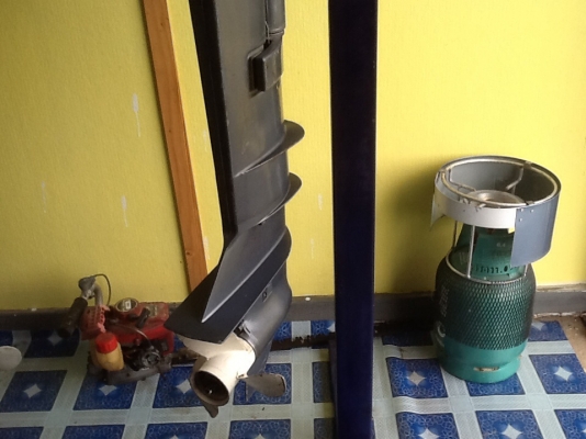 เครื่องเรือยามาฮ่า8แรง สภาพดีพร้อมใช้