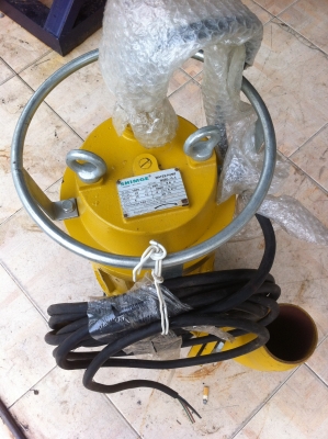 ไดโว่ 4 นิ้ว ของใหม่ ไฟ 380 V