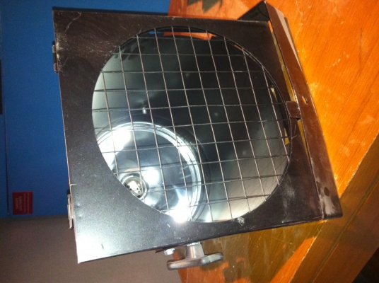 ขาย โคมไฟพาร์ ขั้ว 1000w. มาดูก่อนคับ