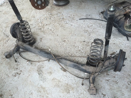 ขายคานหลัง โตโยต้า วีออส พร้อมโช็ค สปริง ระบบเบรค ABS ขายคานหลัง โตโยต้า วีออส พร้อมโช็ค สปริง ระบบเบรค ABS