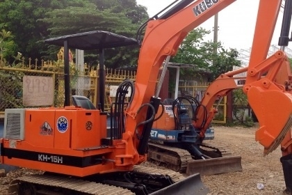 ขายรถแบ็คโฮKUBOTA KH-15เครื่อง3สูบขนาดPc30มีเอกสาร(มีVDOชม)ติดต่อ085-5632278ราคาต่อรองได้