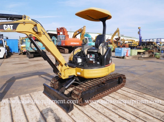 รถขุด CAT 303CR S/N CAR038XX นำเข้า สภาพดี บจก.สหสินอีควิปเม้นท์ โทร.081-5851880, 02-5168100-1 www.sahasinequipment.com