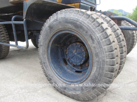 รถขุดล้อยาง PW60-3 S/N 023XX ขำเข้า บจก.สหสินอีควิปเม้นท์ โทร.081-5851880, 02-5168100-1 WWW.SAHASINEQUIPMENT.COM