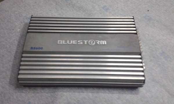 ขายแอมป์ BLUESTORM B8600(4ch) 4000W รับประกันคุณภาพขายถูกๆ