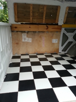 ** ขายรถโฟร์คตู้แตงโม ไฟเลี้ยวบน เปิดข้างได้ ทำร้านค้าเคลื่อนที่หรือร้านกาแฟได้ **