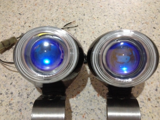 สปอร์ตไลท์ PIAA เป็นโปรเจ็กเตอร์ของเก่าญี่ปุ่นสภาพสวย