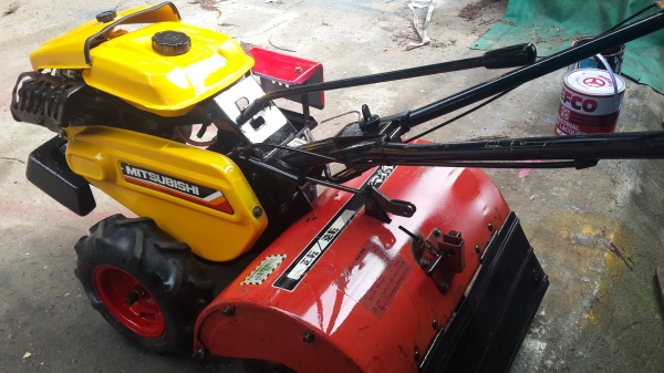 รถพรวนดินปรับสภาพพร้อมใช้งาน สตาร์ทด้วยกุญแจ 2 ระบบ