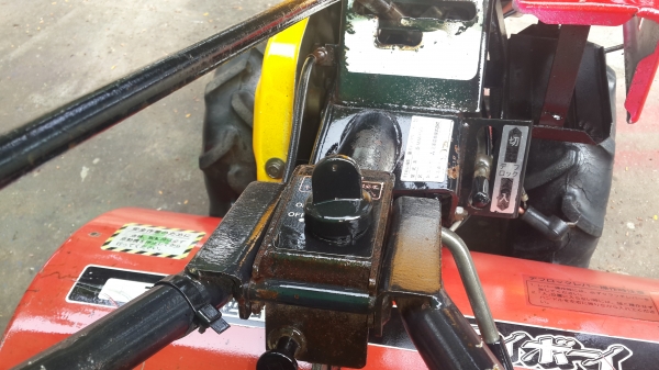 รถพรวนดินปรับสภาพพร้อมใช้งาน สตาร์ทด้วยกุญแจ 2 ระบบ