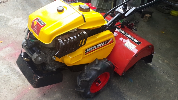 รถพรวนดินปรับสภาพพร้อมใช้งาน สตาร์ทด้วยกุญแจ 2 ระบบ