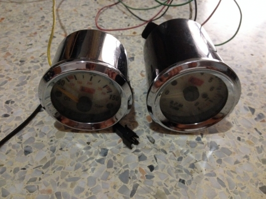 เกวัด AUTO GAUGE ของมาจากญี่ปุ่นเหมา2ตัวสภาพตามรูป