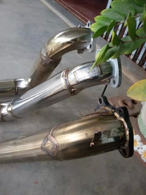 ขาย ท่อเลส ออนิวดีแม็ก ยิงตรงลงหน้าเพลา ของใหม่ใช้งานอาทิตย์เดียวทั้ง2ใบ 081-7915677คร้าบ