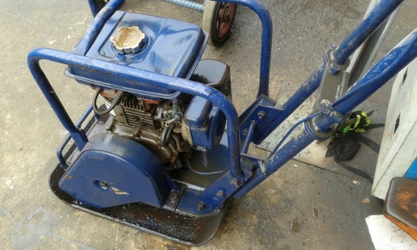 ขายเครื่องตบดิน ราคา 5500 บาท