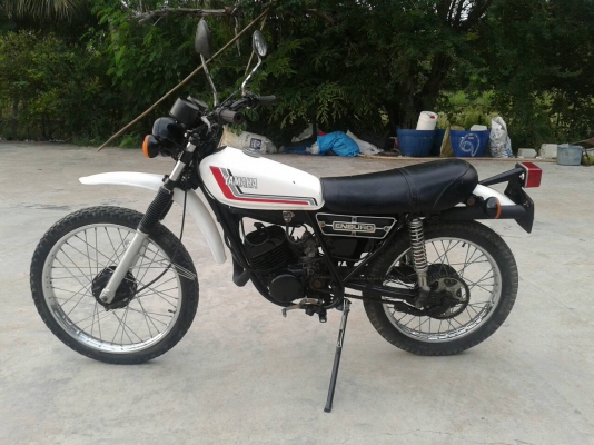 ขายdt 100 ทะเบียนเต็ม58 พร้อมโอน รถจบๆ