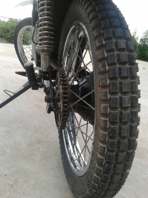 ขายdt 100 ทะเบียนเต็ม58 พร้อมโอน รถจบๆ