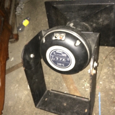 ขายลำโพงถอดจากโรงหนังครับ