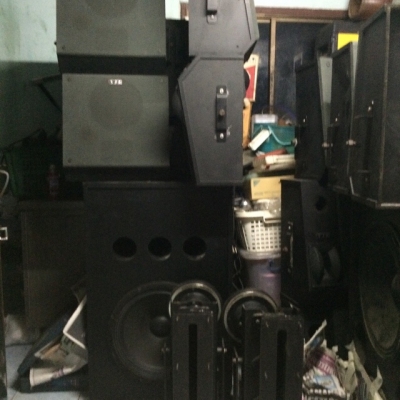 ขายลำโพงถอดจากโรงหนังครับ