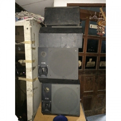 ขายลำโพงถอดจากโรงหนังครับ