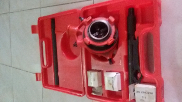 ต๊าปเกลียวท่อ IMCแบบมือ