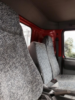 ฮีโน่ fb4j เครื่องยนต์ Jo5c ติดเครน2.5ตันราคาถูก 590000 บาทพร้อมโอน