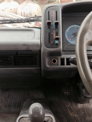 ฮีโน่ fb4j เครื่องยนต์ Jo5c ติดเครน2.5ตันราคาถูก 590000 บาทพร้อมโอน