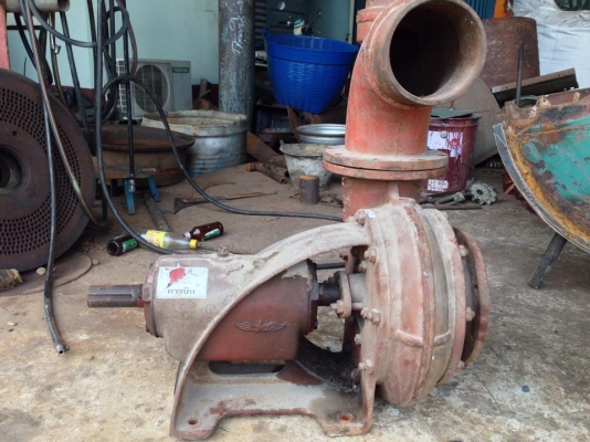 ปั๊มน้ำ ขนาด 6 นิ้ว สภาพเกือบใหม่