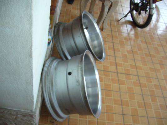 ขายแม๊ก 15" 8.5" 6รู สวยๆๆเดิมๆๆ 3500บ.