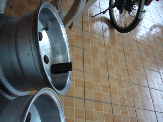 ขายแม๊ก 15" 8.5" 6รู สวยๆๆเดิมๆๆ 3500บ.