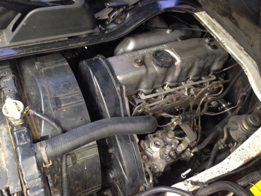 **** ขายรถตู้ L300 ขายถูก ****