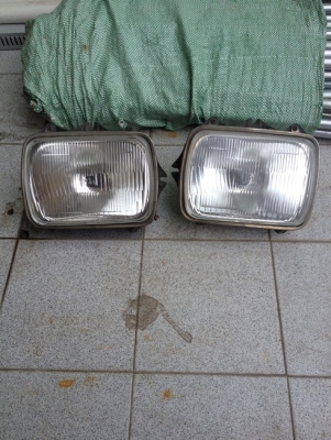 ขายไฟหน้าสตาด้าตาโบ๋