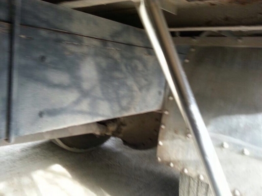 รถฮีโน่ 10 ล้อ ตู้เย็น FL3H 195 แรงม้า. ปี 38 สนใจติดต่อ 081 - 6079515 รถฮีโน่ 10 ล้อ ตู้เย็น FL3H 195 แรงม้า. ปี 38 สนใจติดต่อ 081 - 6079515