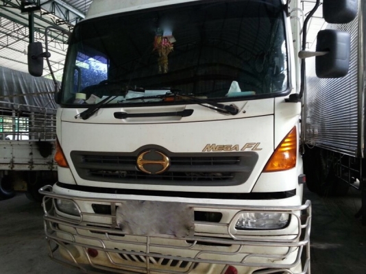 รถฮีโน่ 10 ล้อ ตู้เย็น 220 แรงม้า. ปี 50 สนใจติดต่อ 081 - 6079515 รถฮีโน่ 10 ล้อ ตู้เย็น 220 แรงม้า. ปี 50 สนใจติดต่อ 081 - 6079515