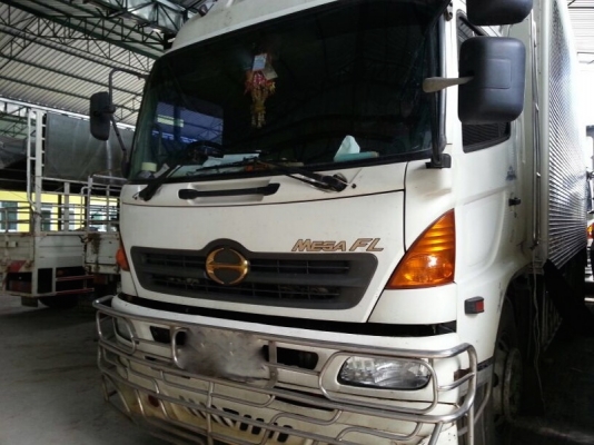 รถฮีโน่ 10 ล้อ ตู้เย็น 220 แรงม้า. ปี 50 สนใจติดต่อ 081 - 6079515 รถฮีโน่ 10 ล้อ ตู้เย็น 220 แรงม้า. ปี 50 สนใจติดต่อ 081 - 6079515