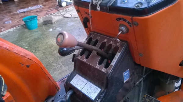 ขายรถไถคูโบต้า L2202DT-M