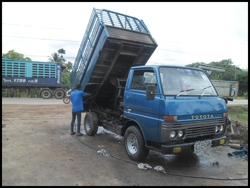 โตโยต้า 4 ล้อดั้ม