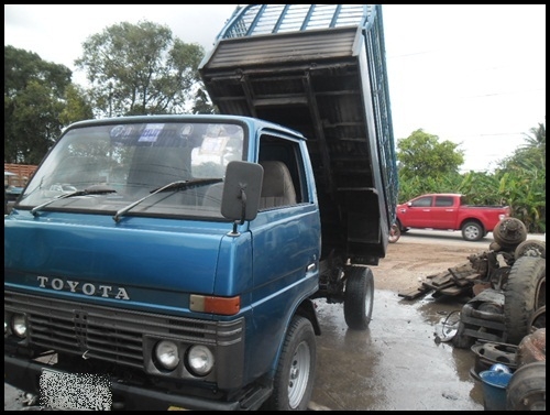 โตโยต้า 4 ล้อดั้ม โตโยต้า 4 ล้อดั้ม