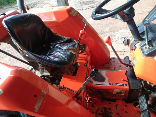 ขายคูโบต้า L 34 พร้อมอุปกร์ผานโรตารี่ ชั่วโมงการทำงาน ไม่ถึง 2000 ชั่วโมง